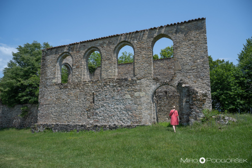 Kvetera, utrdba